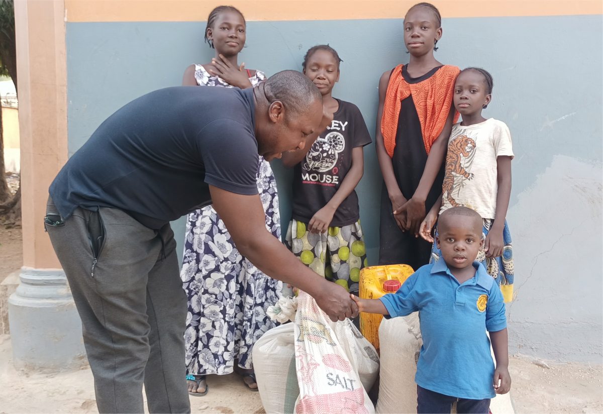 NIGERIA: Photo Gallery of food distribution in Zuru, Kebbi state