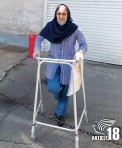 Mina Khajavi after breaking her ankle