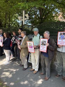China Vigil (Supporters in silent prayer 2)